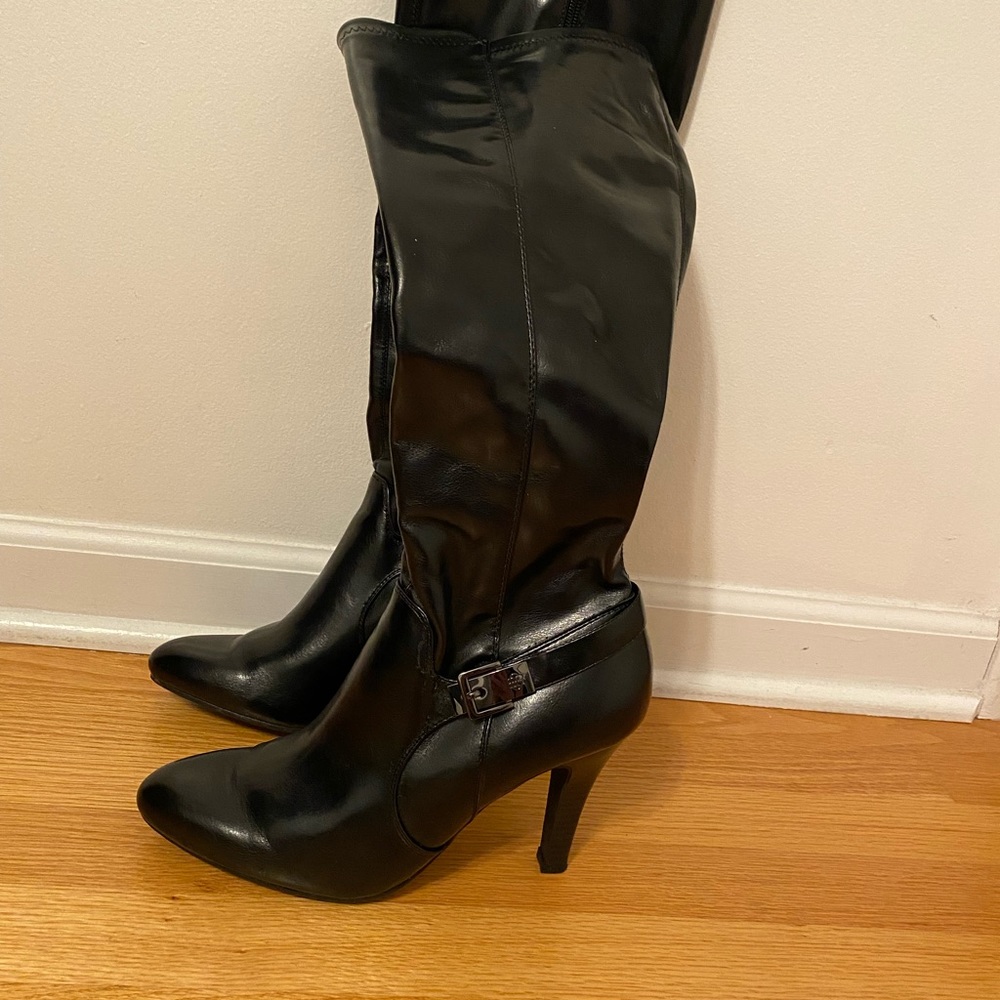 Heel boots